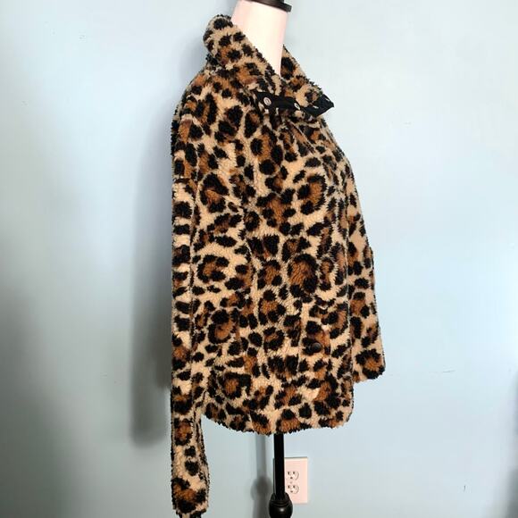 J. Crew Snap-Collar Sherpa Sweatshirt in Leopard Size Medium - Picture 7 of 10